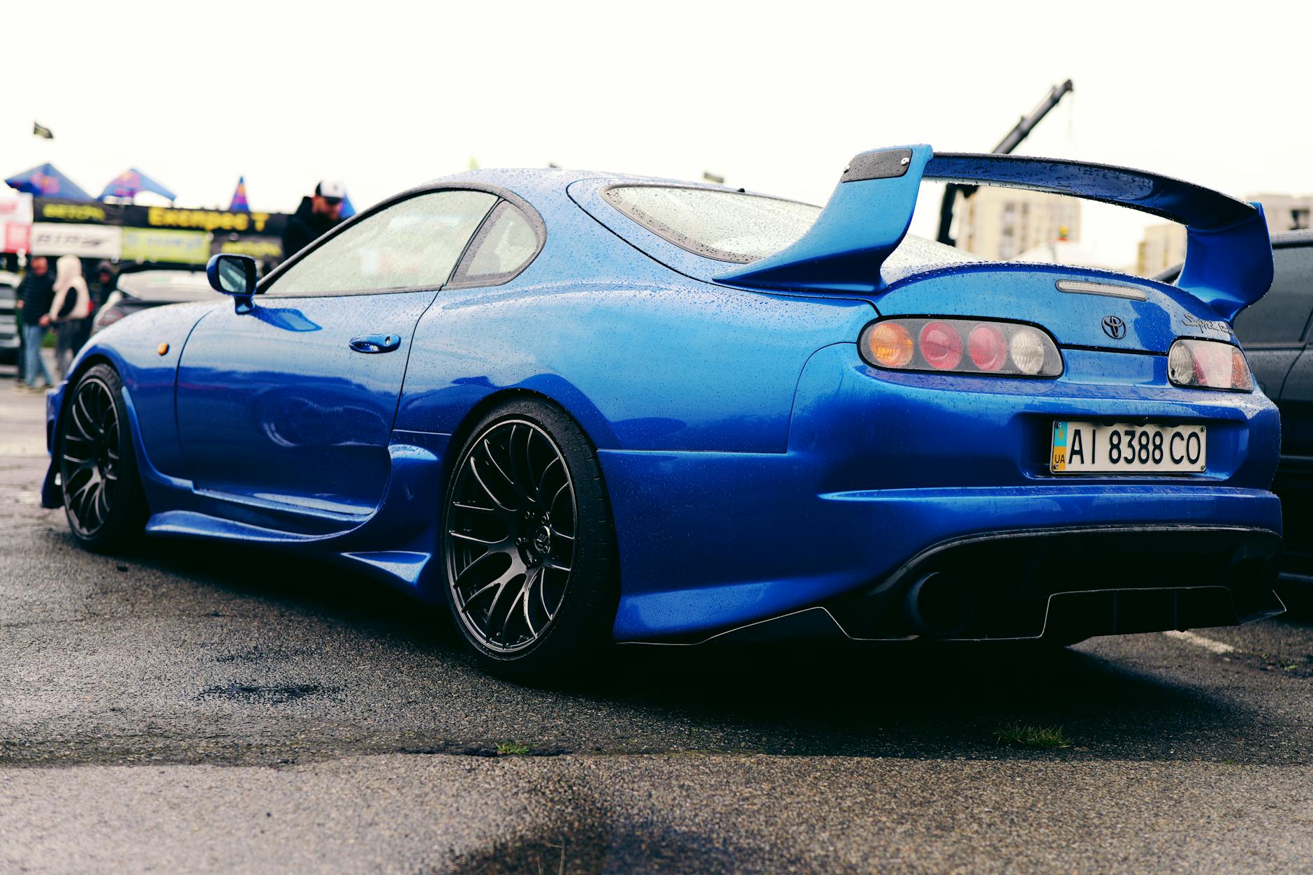 Ilustração técnica — Fine-tuning de LLMs: Como Customizar Modelos de IA para Seu Negócio