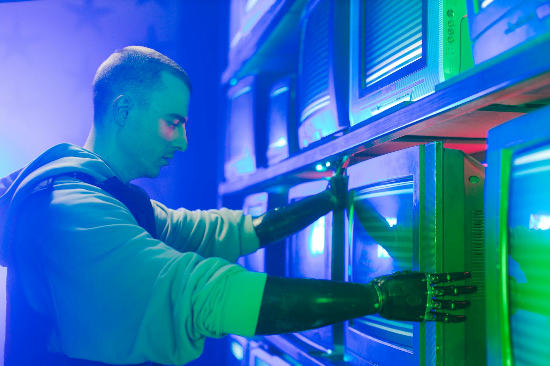 Imagem de capa — Processadores ARM vs x86: Qual Arquitetura Domina em 2026?